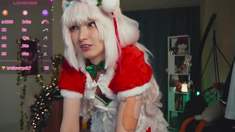 Snapshot of koshkasenpai chatting on December 24, 1:06 pm koshkasenpai online show from December 24, 1:06 pm