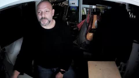 Kosta online show from November 25, 7:25 pm