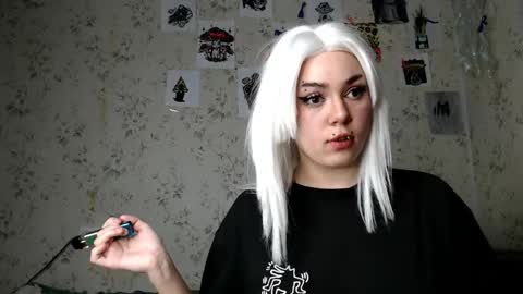 Snapshot of kotik_meov chatting on April 4, 6:05 pm kotik_meov online show from April 4, 6:05 pm