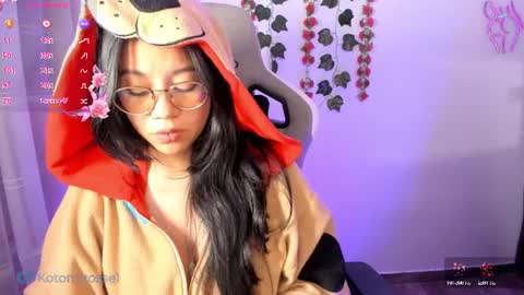 Snapshot of kotomi_rosse chatting on June 30, 2:56 am Kotomi online show from June 30, 2:56 am