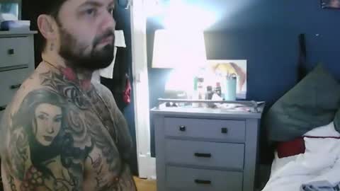 koululier23 online show from February 2, 7:41 am