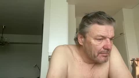 Snapshot of kovapoika chatting on October 4, 8:23 am kovapoika online show from October 4, 8:23 am