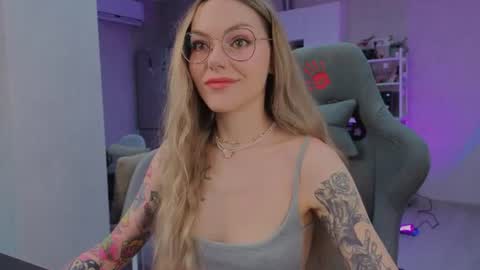 Jess online show from July 1, 9:00 am