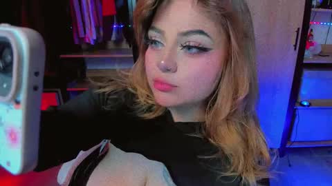 Khloe online show from December 23, 3:15 am