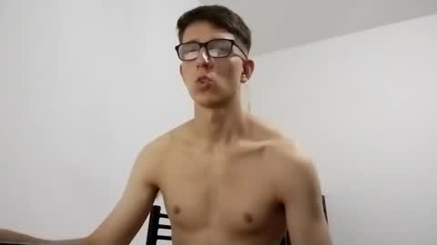 Facu online show from January 8, 2:57 am