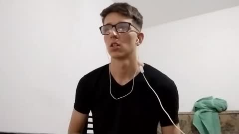 Facu online show from January 10, 10:50 am