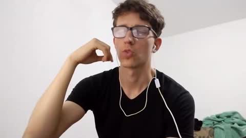 Facu online show from February 26, 7:31 am