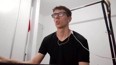 Facu online show from March 30, 3:40 am