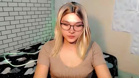 krezikeed online show from March 16, 5:44 am