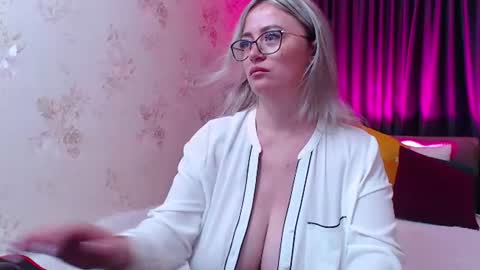 Kriss online show from June 29, 1:22 pm