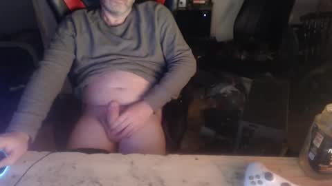 Snapshot of krimson999 chatting on February 6, 5:23 am krimson999 online show from February 6, 5:23 am