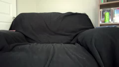 Snapshot of kriscrinkle chatting on April 3, 4:27 pm Kriscrinkle online show from April 3, 4:27 pm