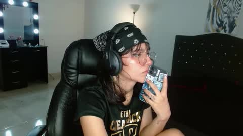 Snapshot of krishaivanov chatting on September 13, 7:08 am Krisha Ivanov online show from September 13, 7:08 am