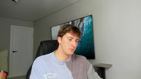 Snapshot of krishort chatting on May 8, 9:03 am krishort online show from May 8, 9:03 am