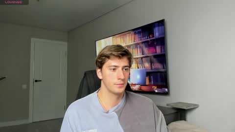 Snapshot of krishort chatting on May 10, 8:30 am krishort online show from May 10, 8:30 am