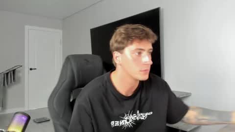 Snapshot of krishort chatting on June 6, 8:30 am krishort online show from June 6, 8:30 am