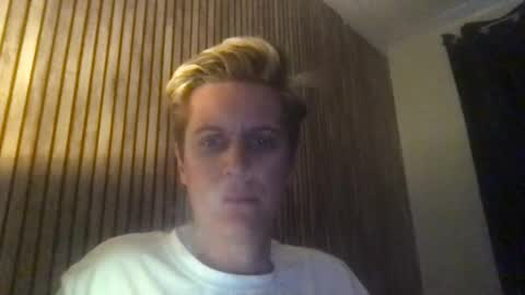 krisl77 online show from April 4, 6:27 pm