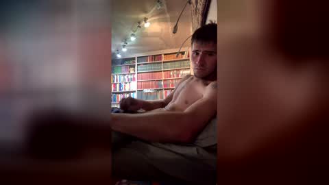 Snapshot of krispyholmes chatting on May 6, 5:51 pm krispyholmes online show from May 6, 5:51 pm