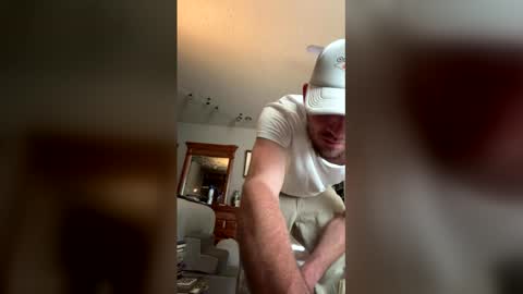 Snapshot of krispyholmes chatting on May 28, 7:11 pm krispyholmes online show from May 28, 7:11 pm