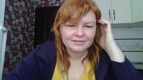 KrisryxONiks online show from May 16, 4:42 am