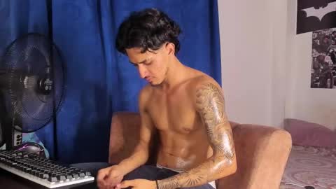 Kriss online show from October 12, 12:42 am