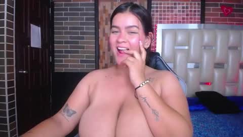 kriss_sweetboobs online show from February 26, 3:30 pm