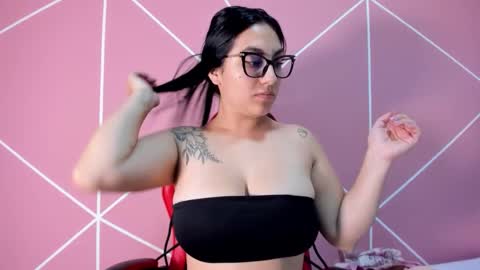 Snapshot of krissttal__ chatting on September 26, 10:08 am kristal online show from September 26, 10:08 am