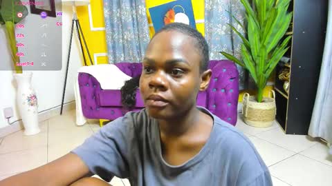 Snapshot of krissy_nile995 chatting on October 18, 8:37 am Thaterotic woman online show from October 18, 8:37 am