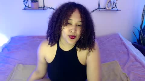 Snapshot of kristal_mild_ chatting on December 12, 4:26 am Kristal online show from December 12, 4:26 am