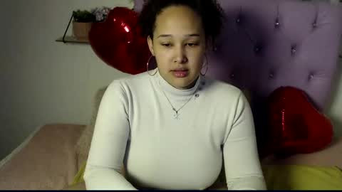 Snapshot of kristal_mild_ chatting on February 12, 5:47 am Kristal online show from February 12, 5:47 am