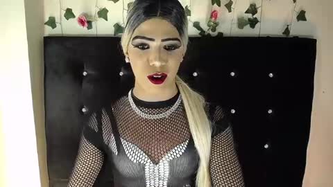 kristal_queen01 online show from May 17, 8:12 am