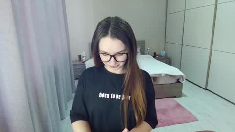 Snapshot of kristall_xxx chatting on March 9, 7:12 am twitter Annemarye 23 online show from March 9, 7:12 am