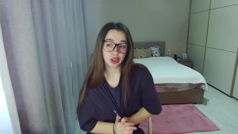 Snapshot of kristall_xxx chatting on March 17, 5:22 am twitter Annemarye 23 online show from March 17, 5:22 am