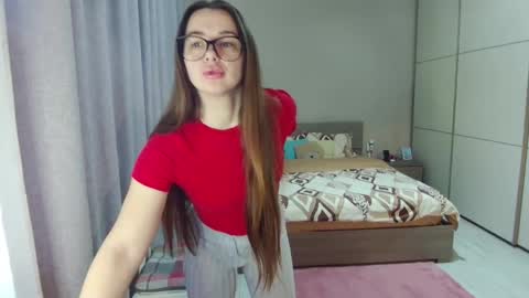 Snapshot of kristall_xxx chatting on March 19, 6:28 am twitter Annemarye 23 online show from March 19, 6:28 am