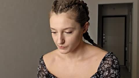 kristandaty online show from February 26, 3:44 pm