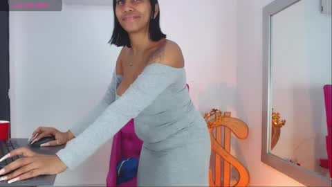 Snapshot of kristel_lee chatting on December 17, 1:16 pm kristel_lee online show from December 17, 1:16 pm
