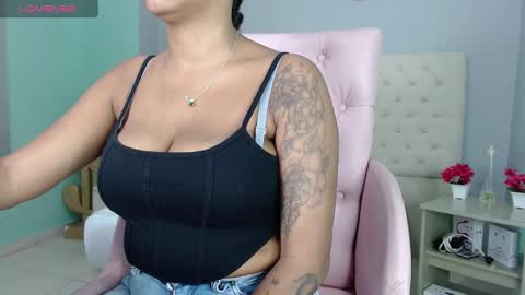 Snapshot of kristel_lee chatting on March 10, 12:26 pm kristel_lee online show from March 10, 12:26 pm