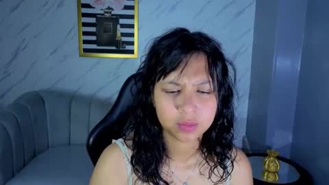 Snapshot of kristen_black_t chatting on March 21, 8:19 am kris online show from March 21, 8:19 am