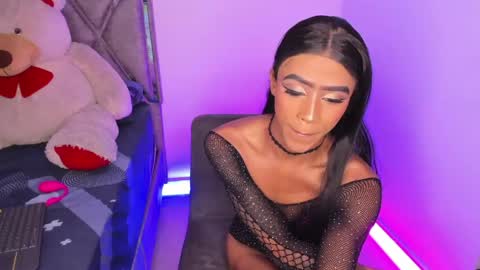 kristen_dollts online show from June 5, 7:08 pm