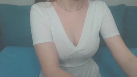 KristenStamen online show from March 28, 2:27 pm