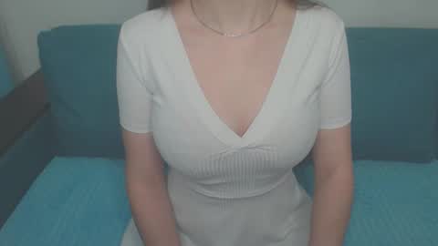 KristenStamen online show from April 8, 8:14 am