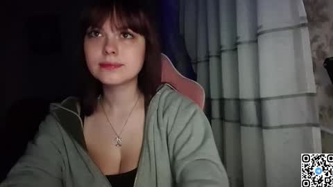 Christie online show from October 4, 6:17 pm