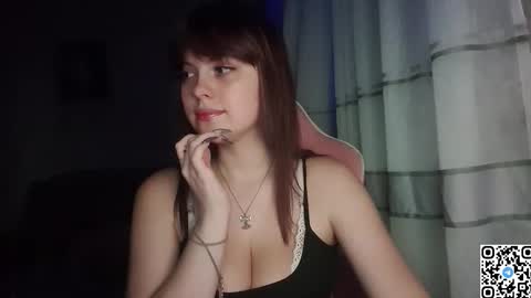 Christie online show from October 19, 6:08 pm