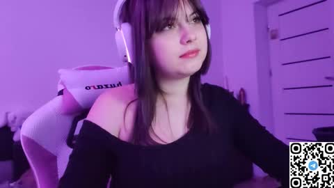 Christie online show from December 3, 8:40 pm