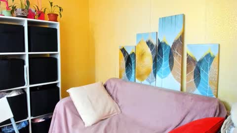 Christina online show from March 25, 7:03 am