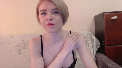 Snapshot of kristina_vagner chatting on March 10, 1:45 am kristina_vagner online show from March 10, 1:45 am