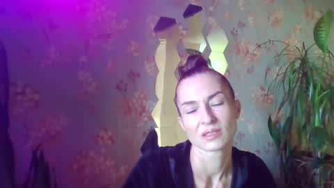 Kristina online show from February 3, 1:30 pm