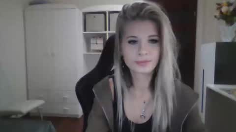 Snapshot of kristineamore chatting on September 30, 2:11 pm KristineAmore online show from September 30, 2:11 pm