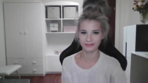 Snapshot of kristineamore chatting on October 10, 6:40 pm KristineAmore online show from October 10, 6:40 pm