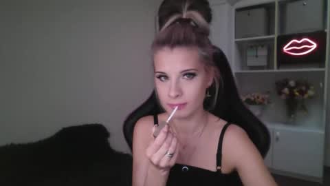 Snapshot of kristineamore chatting on October 13, 2:06 pm KristineAmore online show from October 13, 2:06 pm